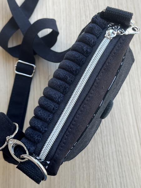 "Flickenwerk I mit Tasche" - SCHWARZ